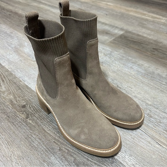 Steve Madden Shoes - Steve Madden Kylie Boots - taupe suede - size 7 - like new!